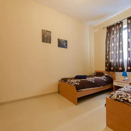 Apartment In Qawra